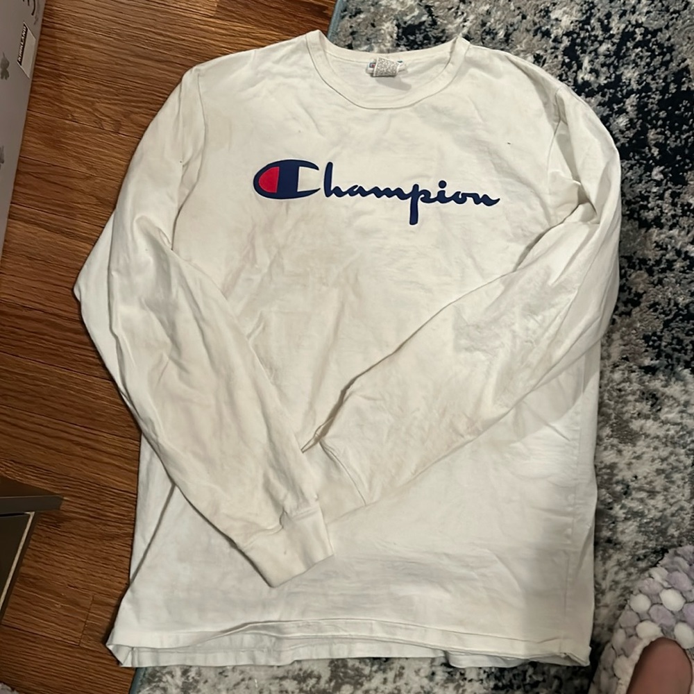 Men’s Champion long sleeve